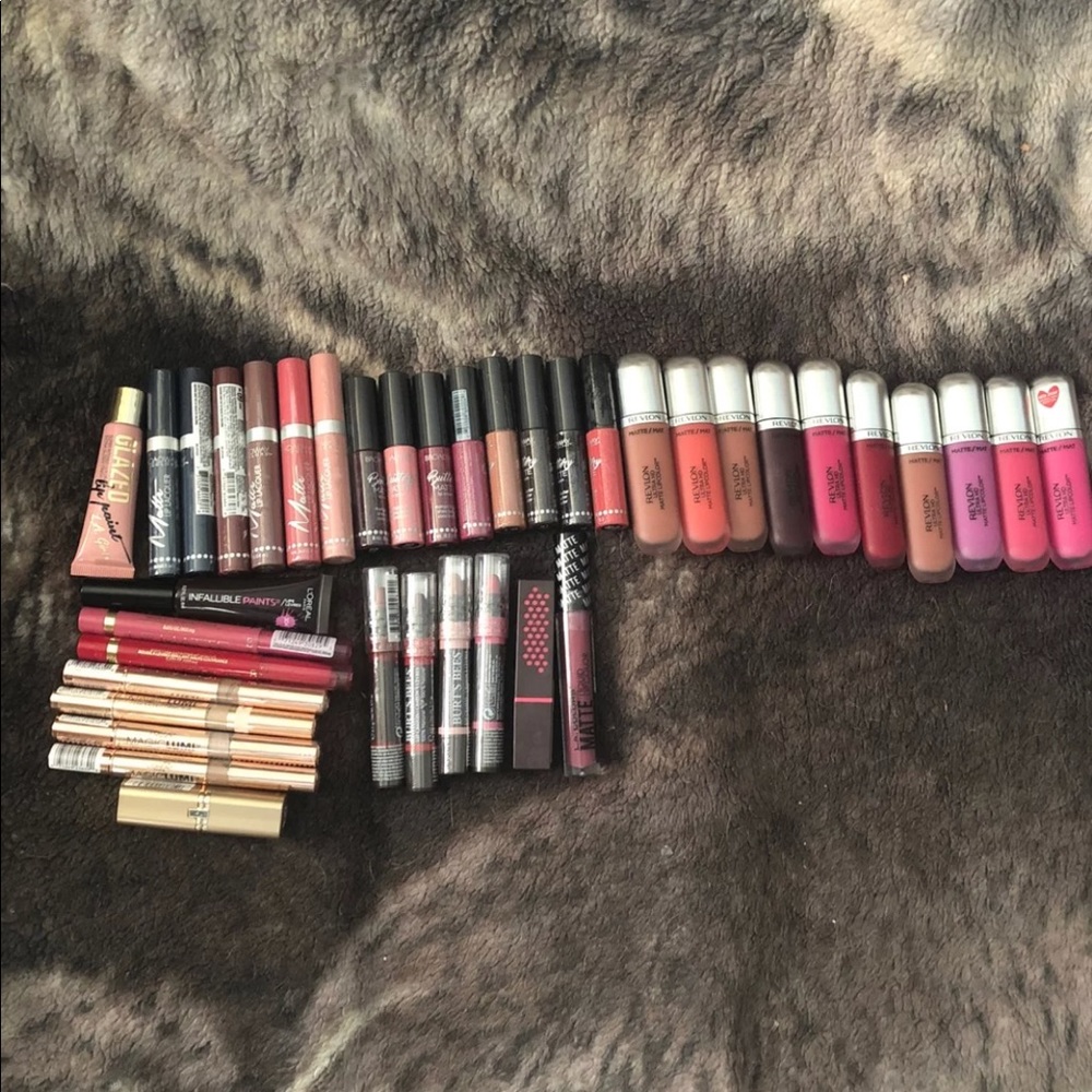 Huge lip matte bundle and L’Oréal magic lumi